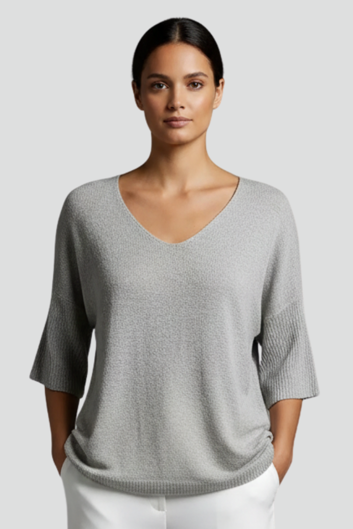 Women’s V-Neck Top with Short Sleeves and Relaxed Shape