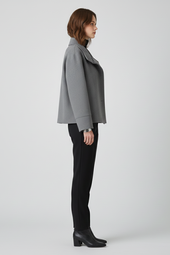Women’s Jacket with Wide Collar and Button Closure