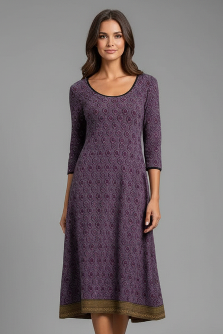 Women’s Midi Dress with Round Neck and Three-Quarter Sleeves