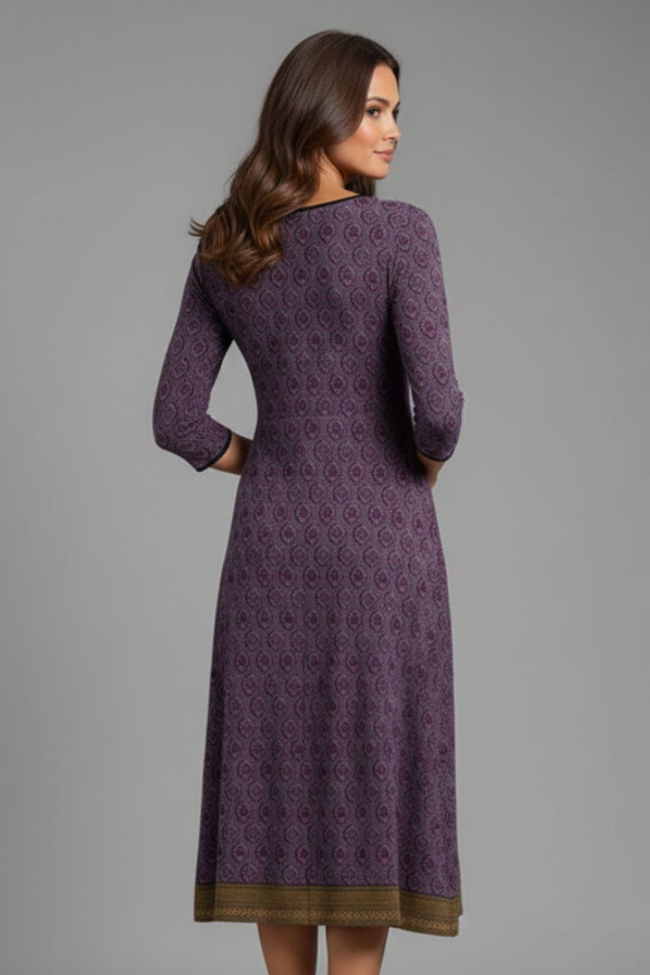 Women’s Midi Dress with Round Neck and Three-Quarter Sleeves
