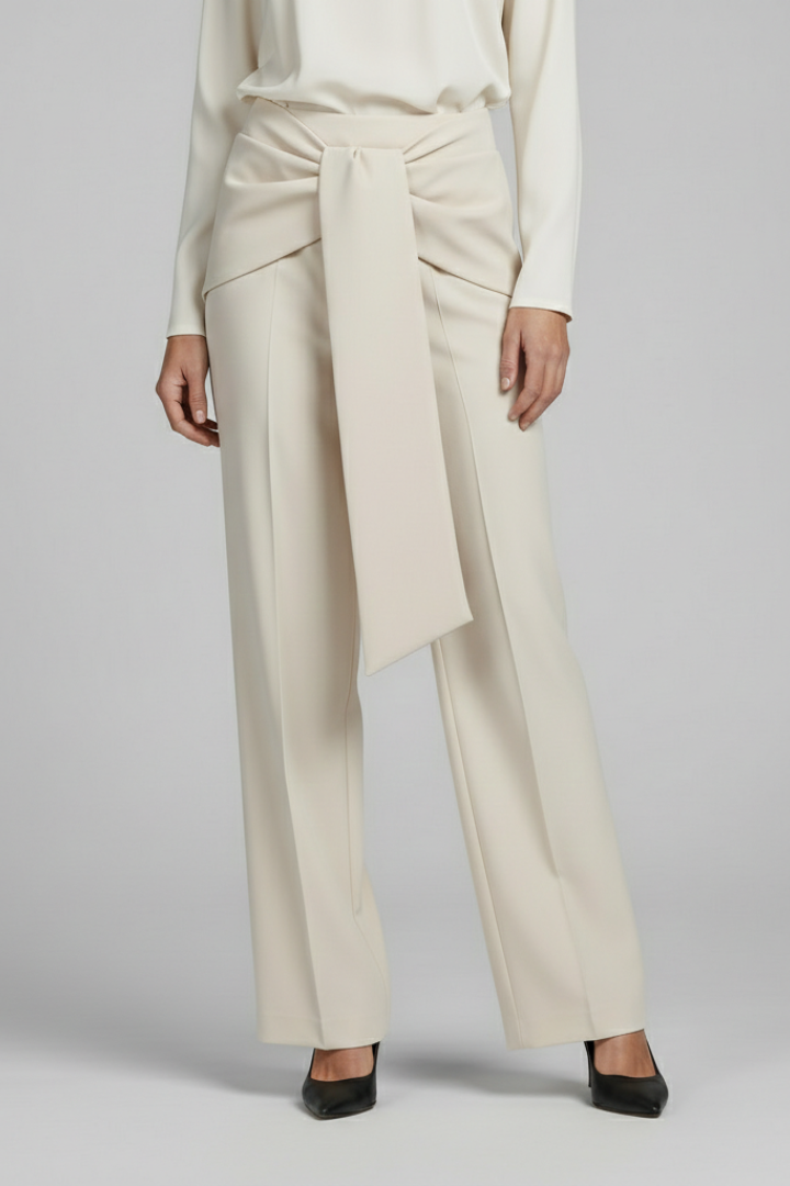 Women’s Trousers with High Waist and Pleated Front