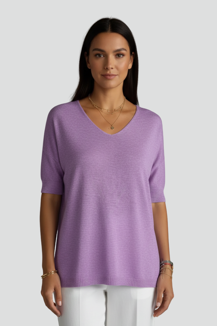 Women’s V-Neck Top with Short Sleeves and Relaxed Shape